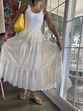 Sukiso White Eyelet Tiered Maxi Skirt – Bohemian Romantic Style S/M